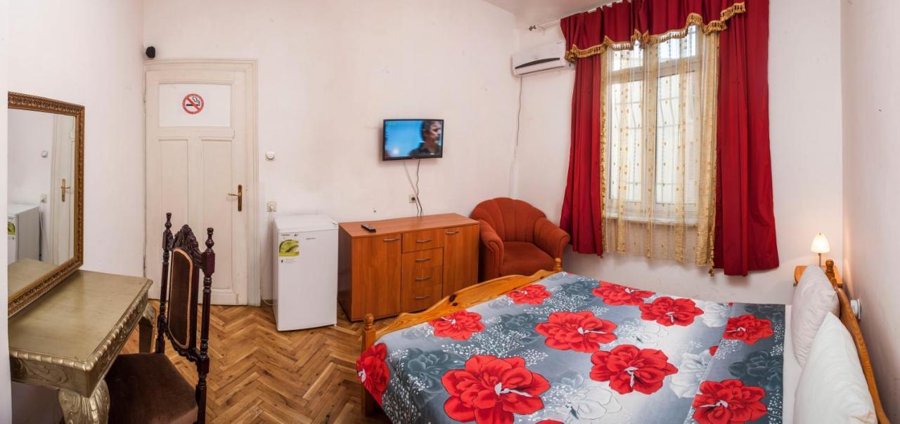 סופיה Central Guesthouse Five Corners מראה חיצוני תמונה