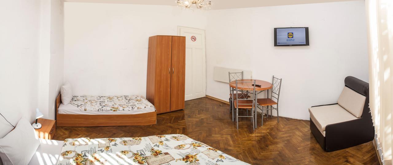 סופיה Central Guesthouse Five Corners מראה חיצוני תמונה